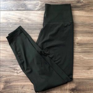 Nike Dri-Fit Leggings - Size M